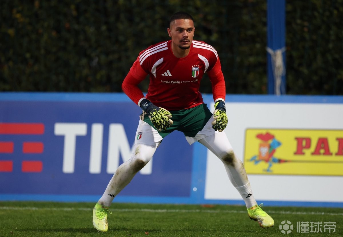 斯基拉：维拉正在关注卡利亚里的意大利国门卡普里莱